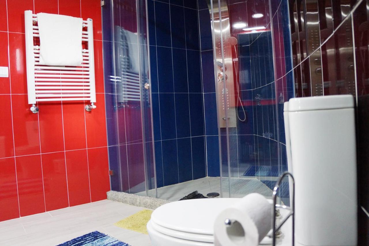 Casinha Das Bonecas - Casa Com Piscina Privada Aveiro Exterior photo