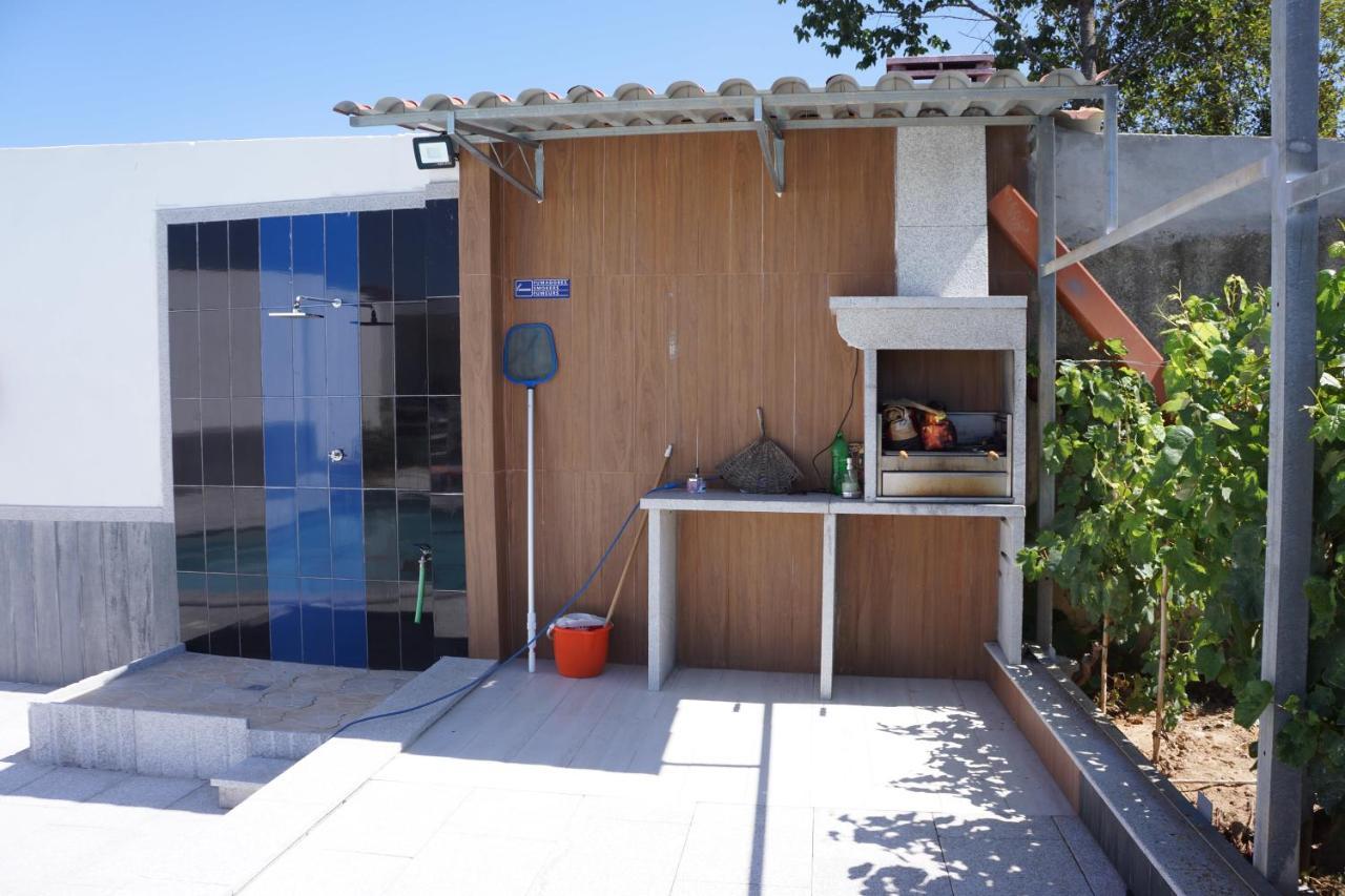 Casinha Das Bonecas - Casa Com Piscina Privada Aveiro Exterior photo
