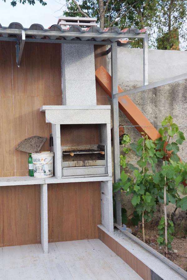 Casinha Das Bonecas - Casa Com Piscina Privada Aveiro Exterior photo